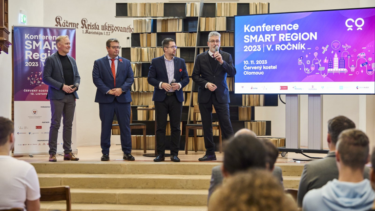 Konference SMART Region: Inovace a udržitelný rozvoj v Olomouci